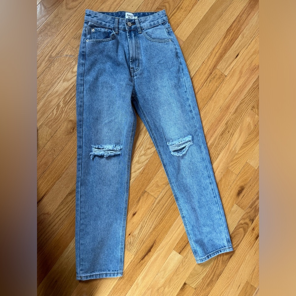 princess polly jeans ripped at knees size 2